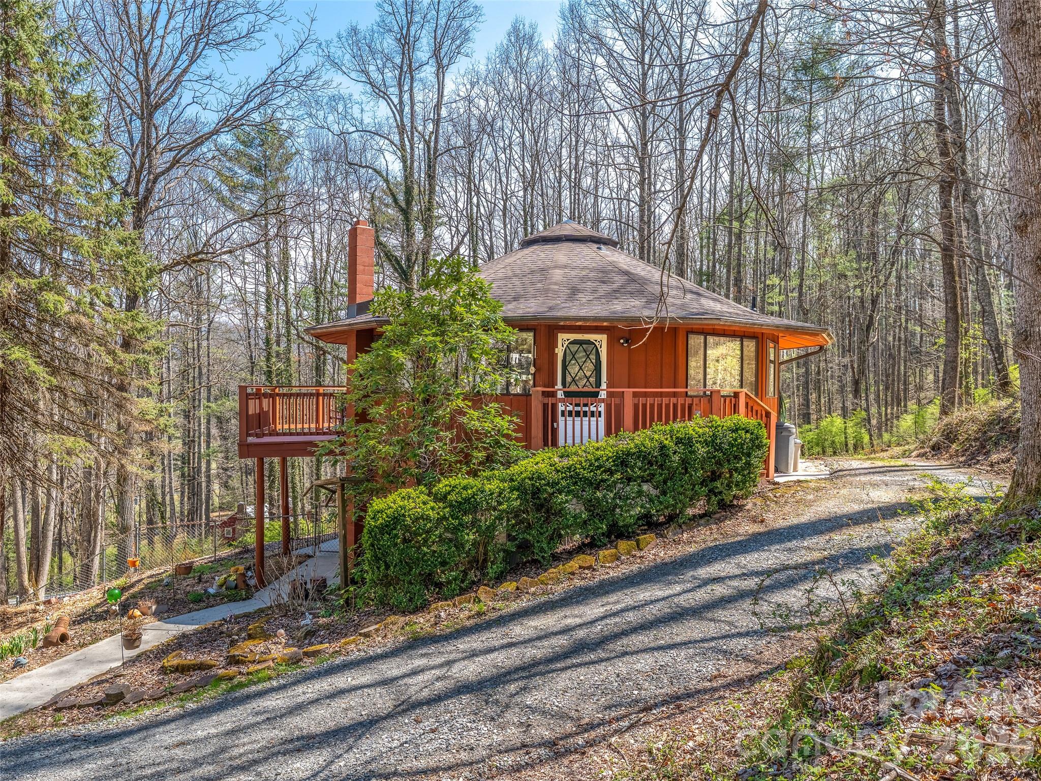 53 Yale Road Hendersonville NC 28739