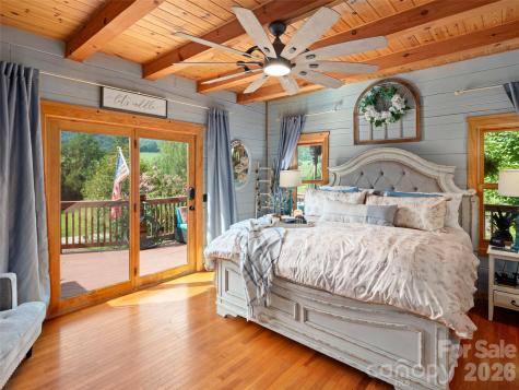 64 Cradling Cove Waynesville NC 28785