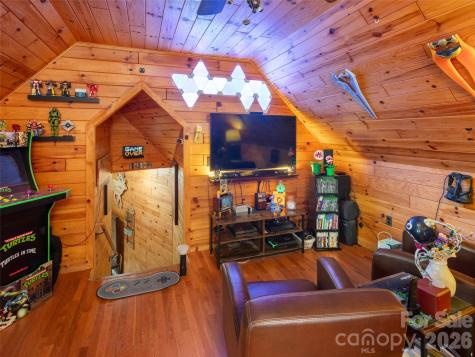 64 Cradling Cove Waynesville NC 28785