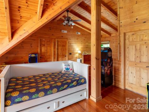 64 Cradling Cove Waynesville NC 28785