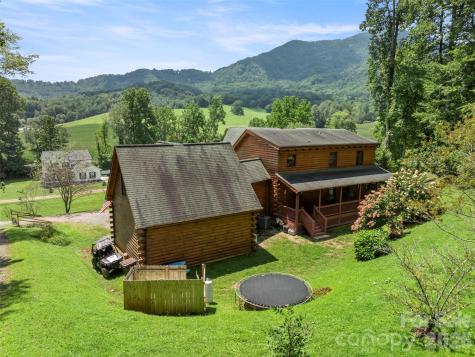 64 Cradling Cove Waynesville NC 28785