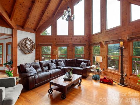 64 Cradling Cove Waynesville NC 28785