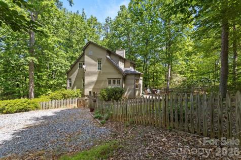 2825 Hunting Country Road Tryon NC 28782