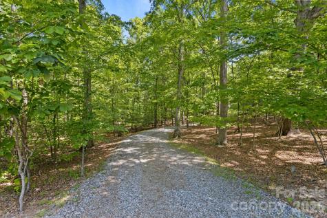 2825 Hunting Country Road Tryon NC 28782