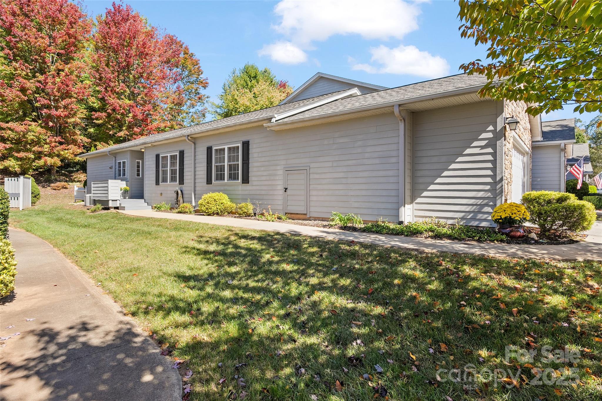 23 Holiday Drive Arden NC 28704