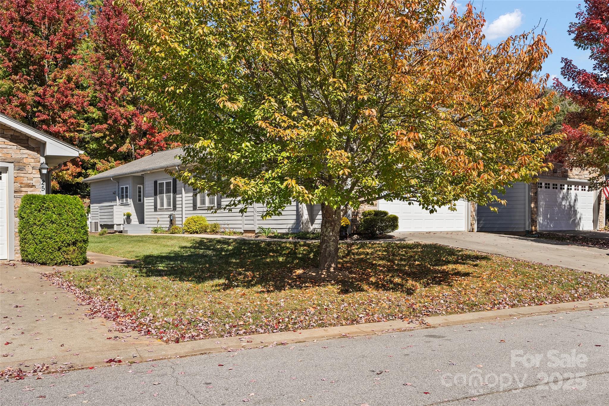 23 Holiday Drive Arden NC 28704