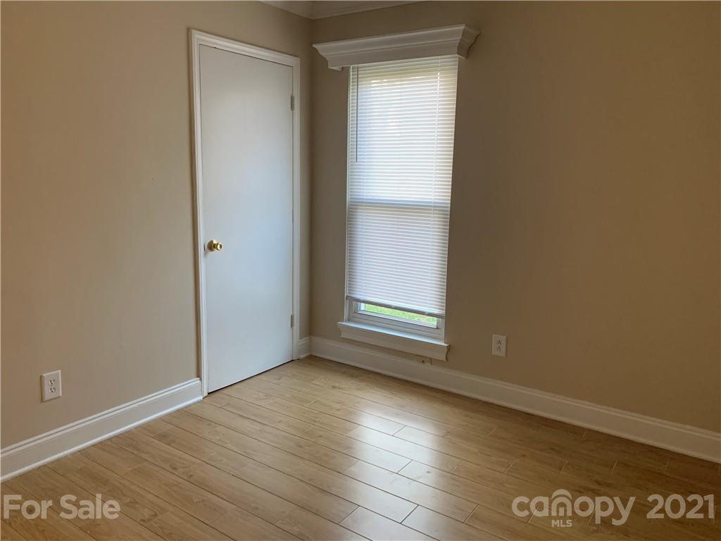 6739 Old Meadow Road Charlotte NC 28227