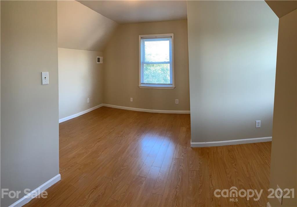 6739 Old Meadow Road Charlotte NC 28227