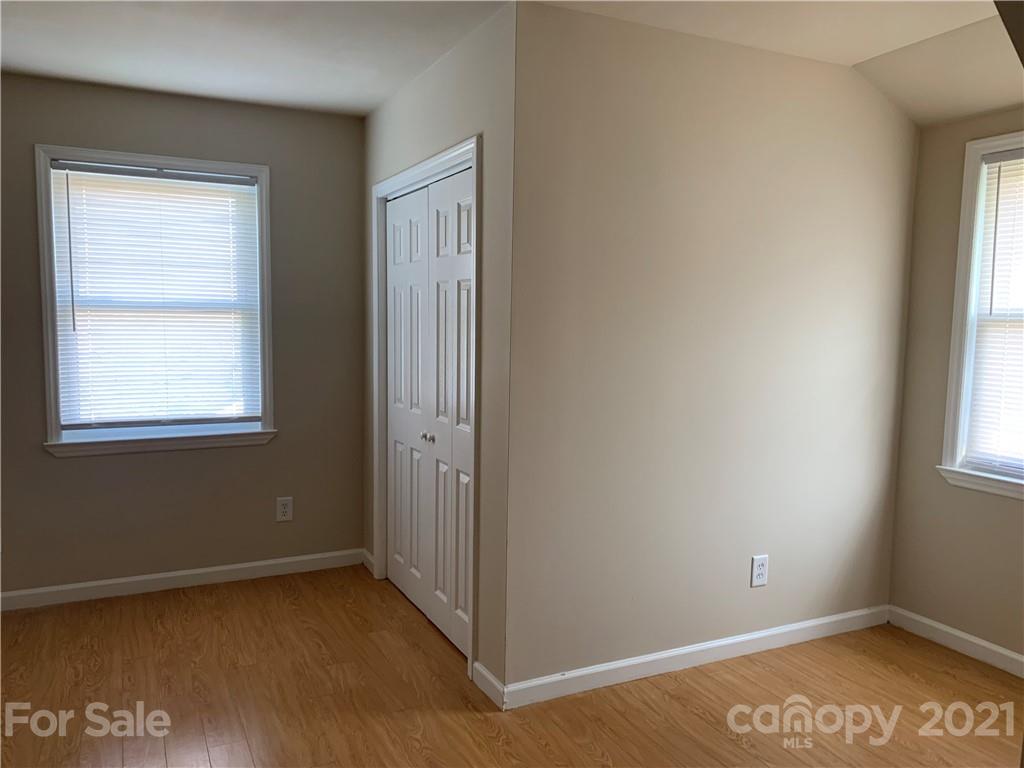 6739 Old Meadow Road Charlotte NC 28227