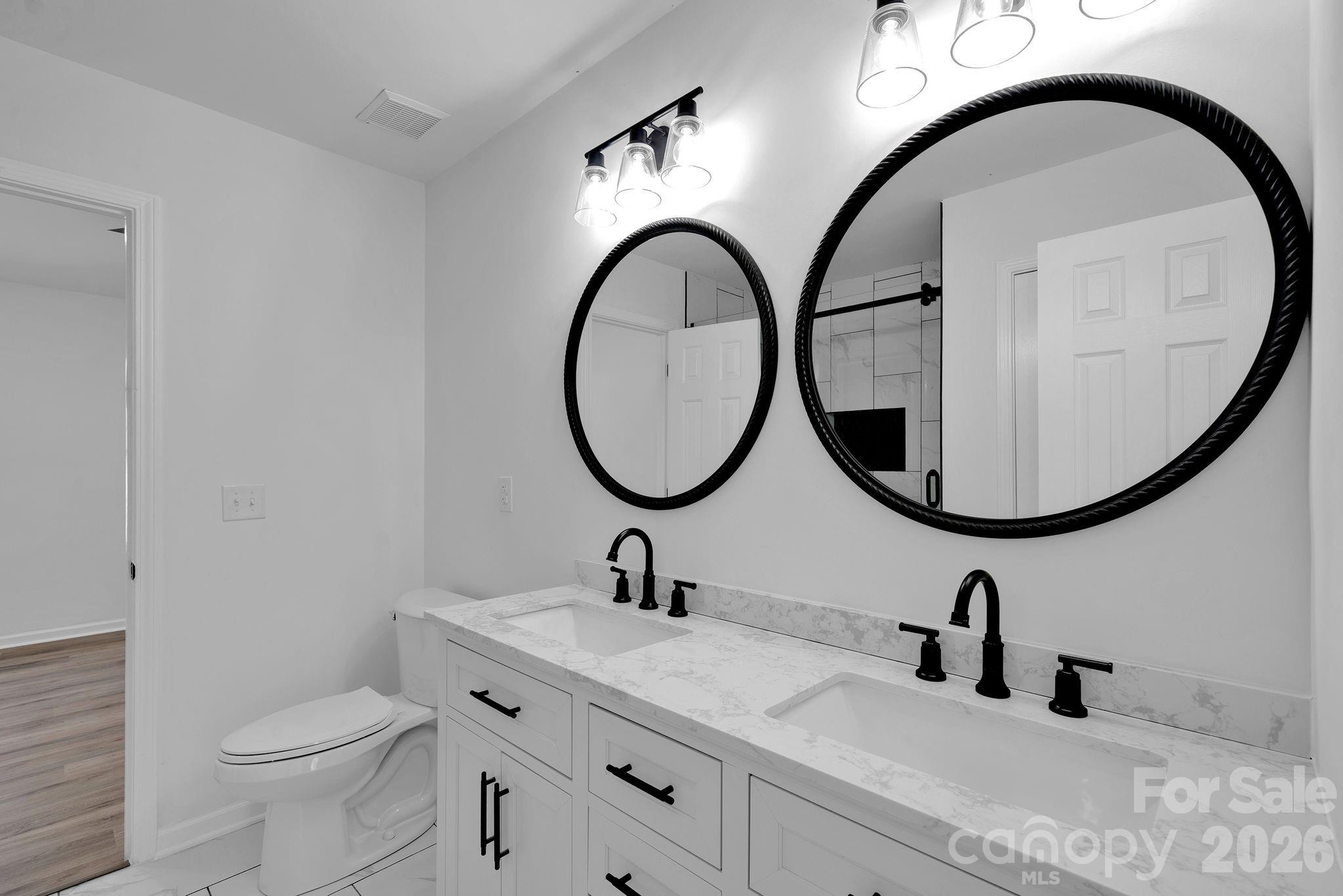 8131 Kings Creek Drive Charlotte NC 28273