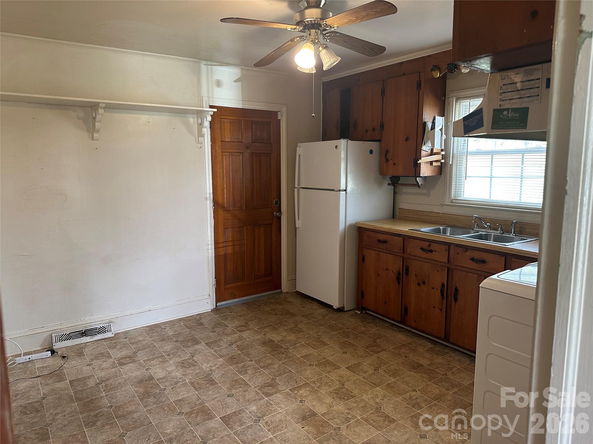 1435 Dean Street Charlotte NC 28216