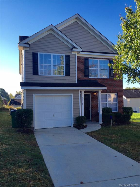 6815 Squirrels Foot Court Charlotte NC 28217