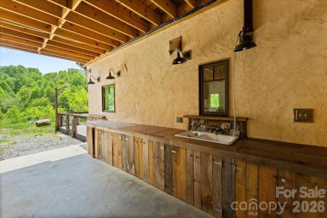 3151 Lumptown Road Marshall NC 28753