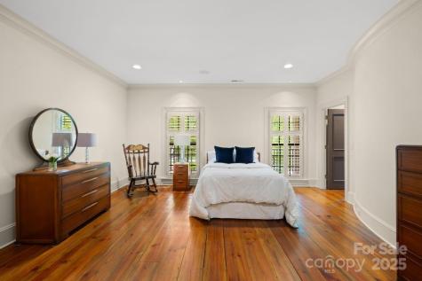 4523 Fox Brook Lane Charlotte NC 28211