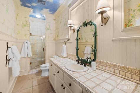 4523 Fox Brook Lane Charlotte NC 28211