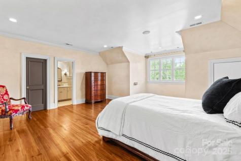 4523 Fox Brook Lane Charlotte NC 28211