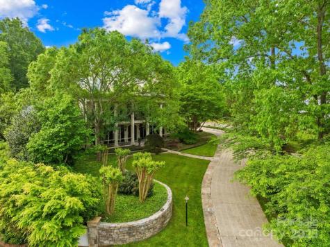 4523 Fox Brook Lane Charlotte NC 28211
