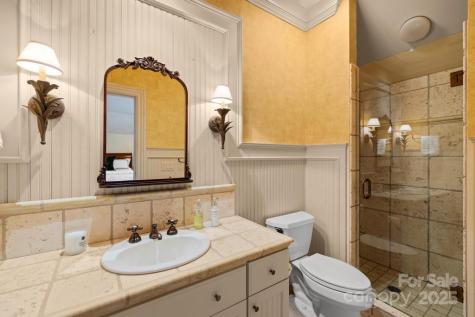 4523 Fox Brook Lane Charlotte NC 28211