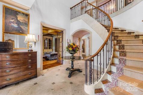 4523 Fox Brook Lane Charlotte NC 28211