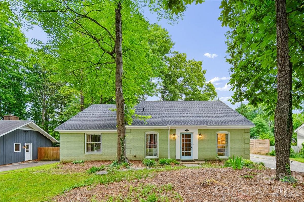 1005 Pinafore Drive Charlotte NC 28212