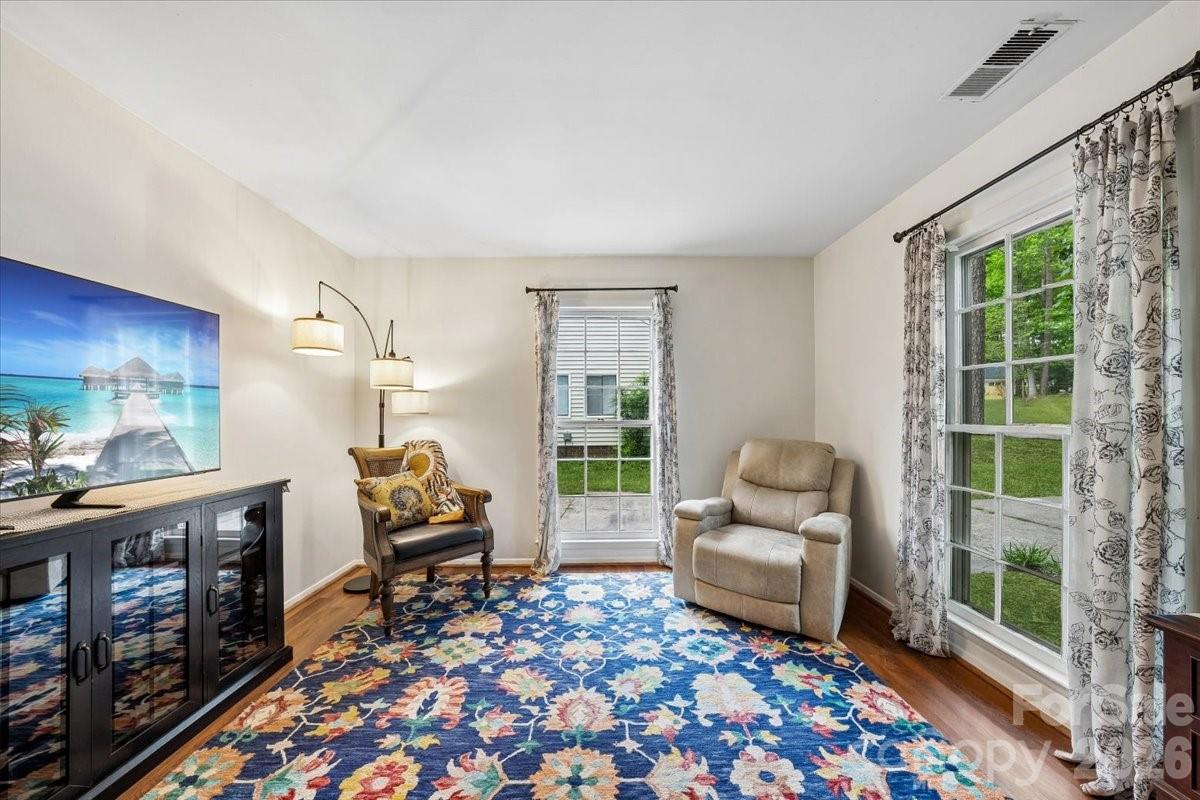 1005 Pinafore Drive Charlotte NC 28212