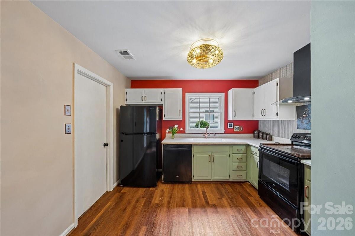 1005 Pinafore Drive Charlotte NC 28212