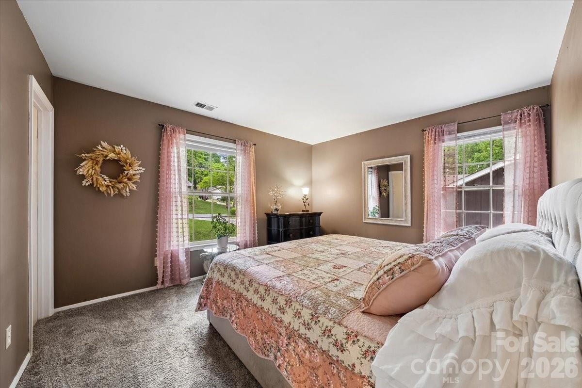 1005 Pinafore Drive Charlotte NC 28212