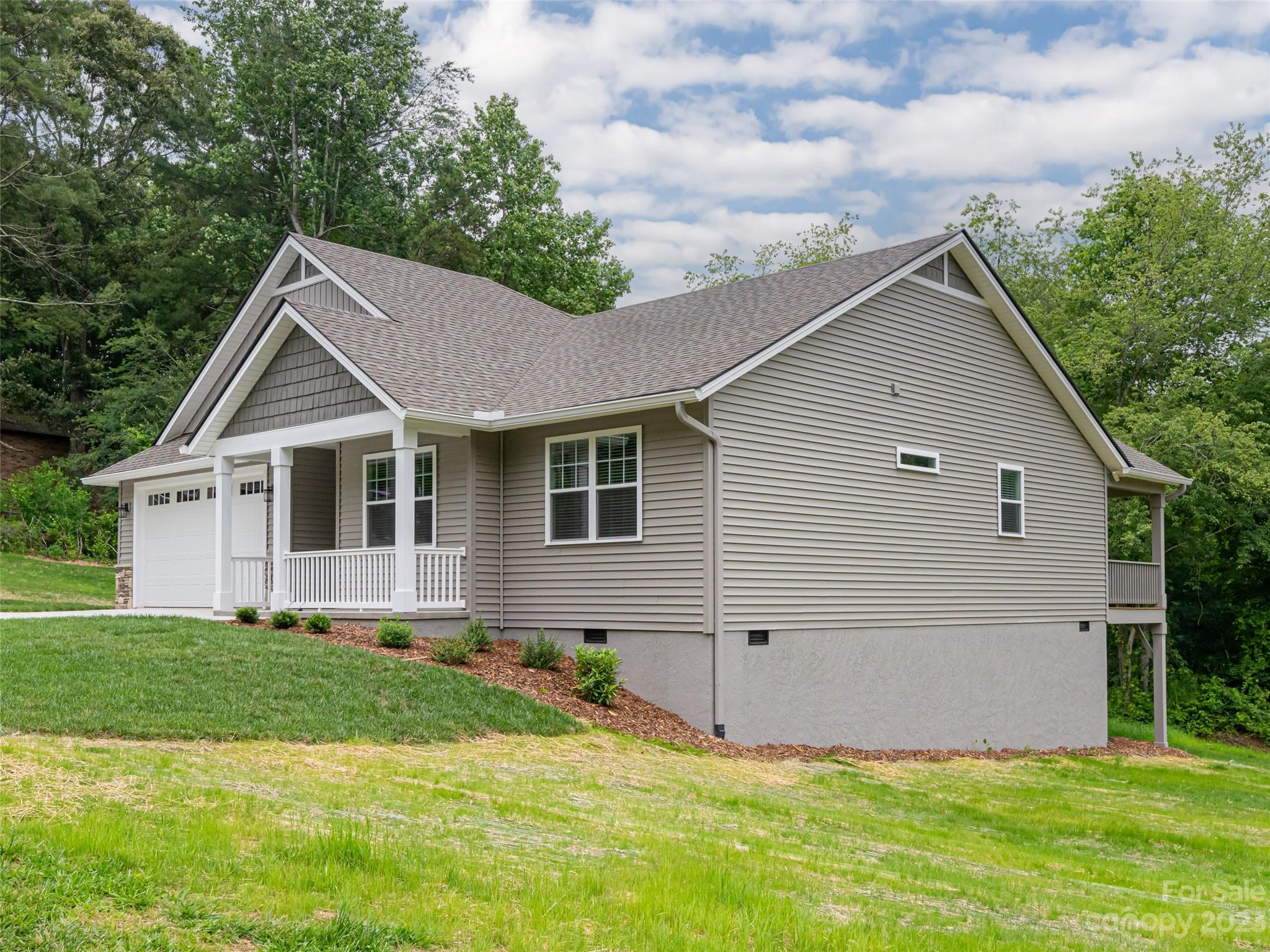 10 Chestnut Lane Hendersonville NC 28792