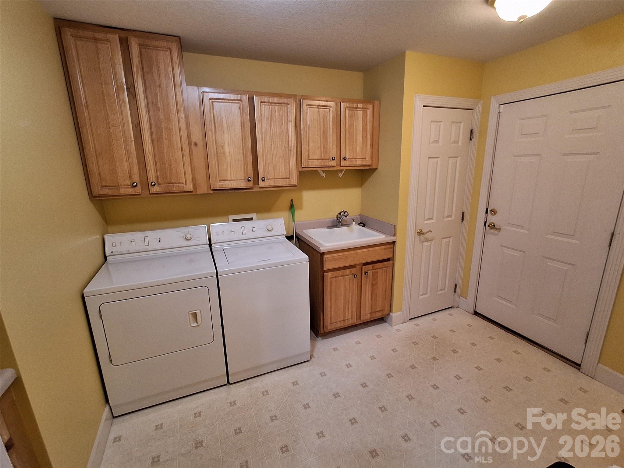 5 Kari Circle Candler NC 28715