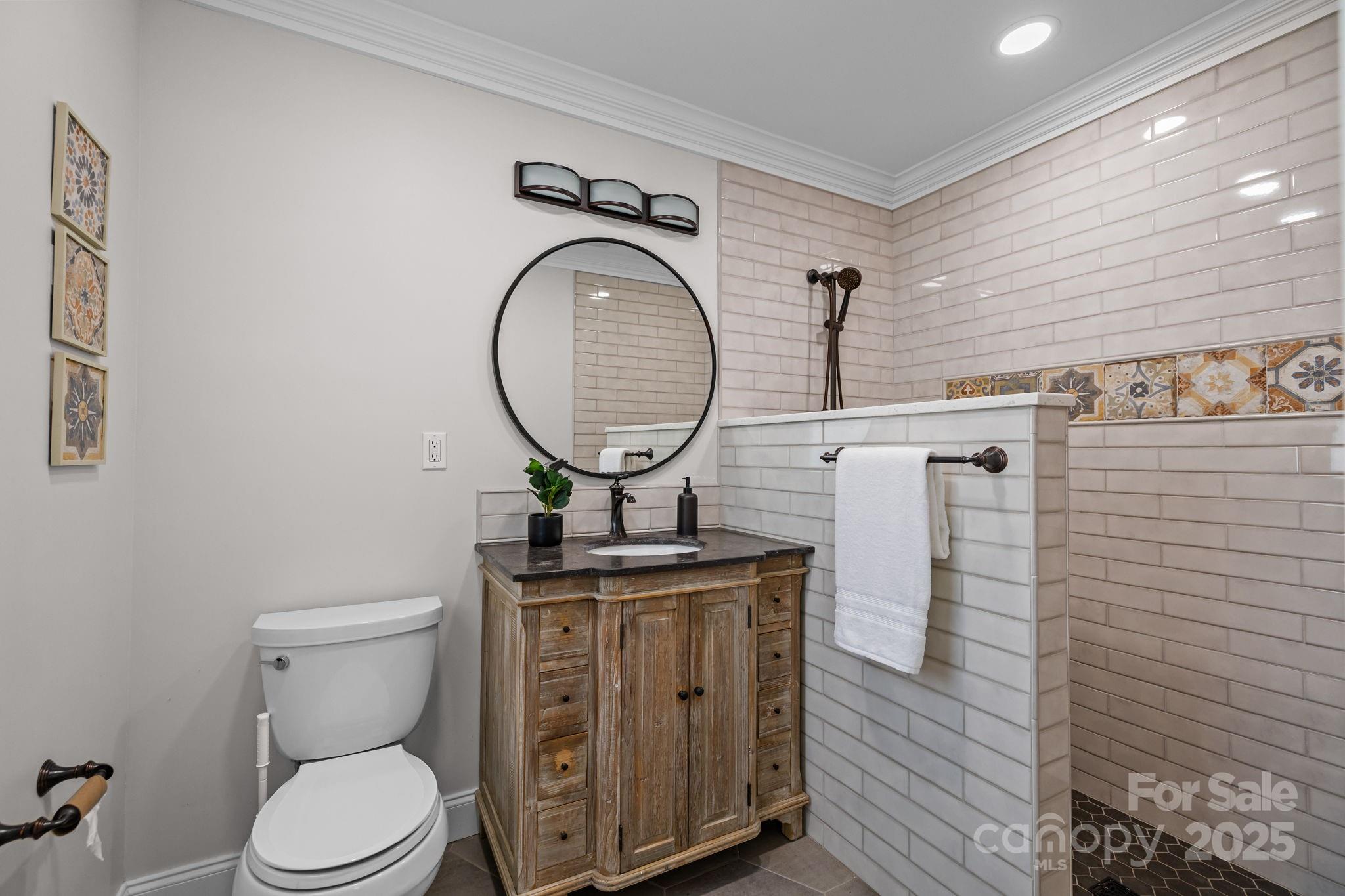 2209 Hassell Place Charlotte NC 28209