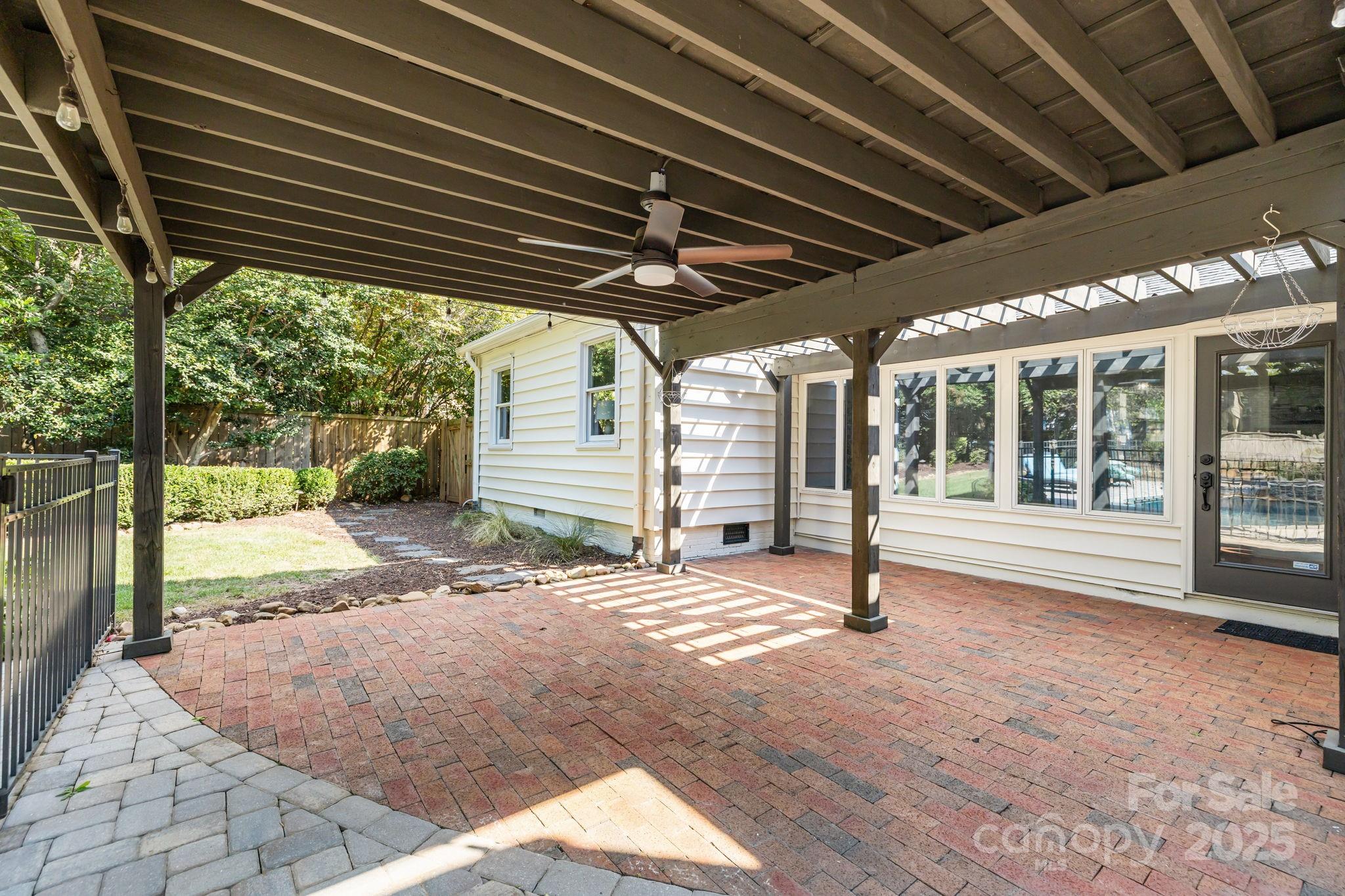 2209 Hassell Place Charlotte NC 28209