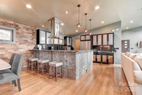 128 Leisure Mountain Road Asheville NC 28804