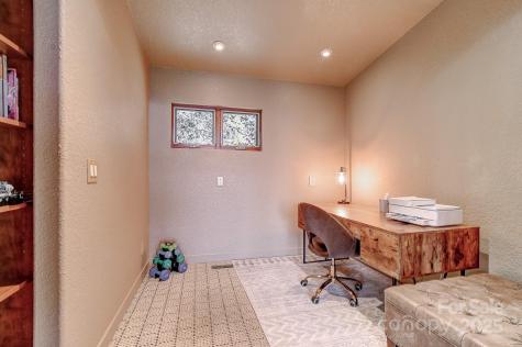 128 Leisure Mountain Road Asheville NC 28804