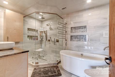 128 Leisure Mountain Road Asheville NC 28804