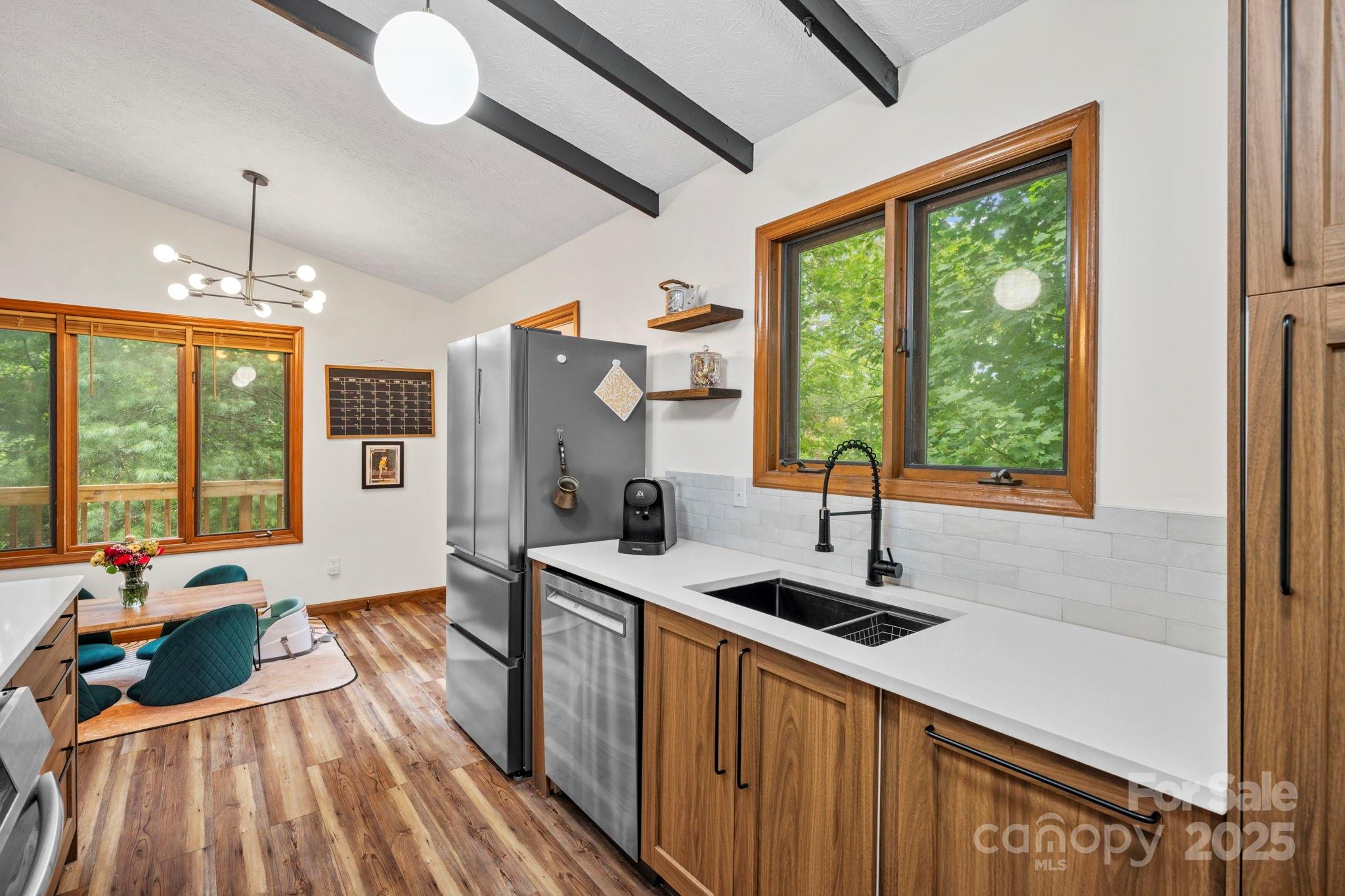 39 Spooks Branch Extension Asheville NC 28804