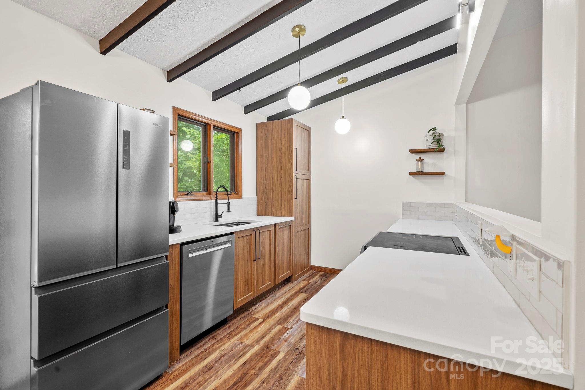 39 Spooks Branch Extension Asheville NC 28804