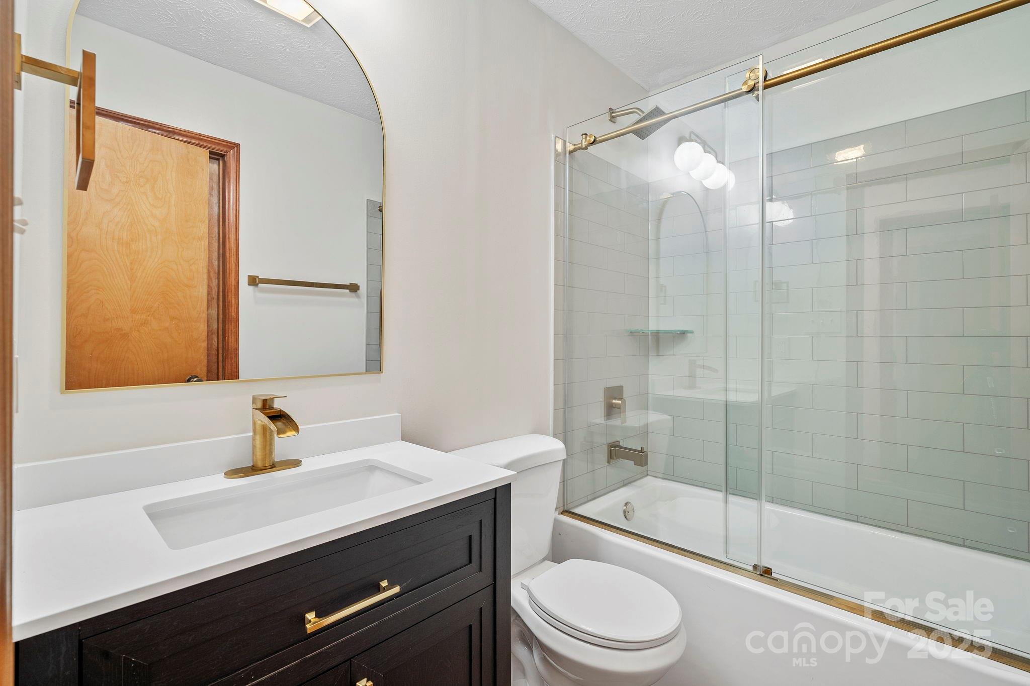 39 Spooks Branch Extension Asheville NC 28804