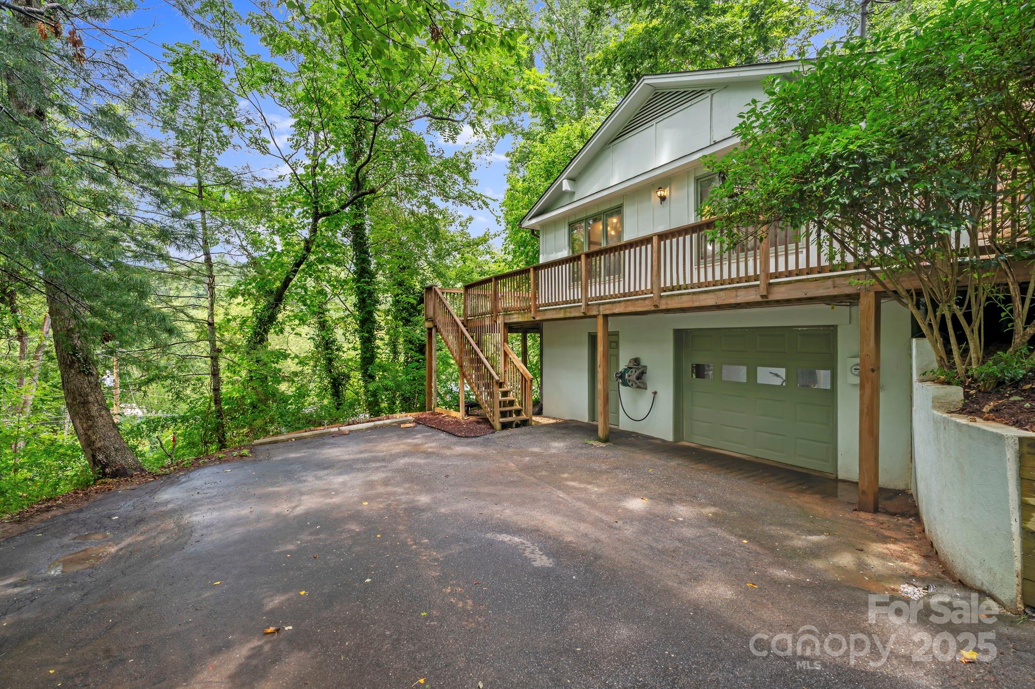 39 Spooks Branch Extension Asheville NC 28804