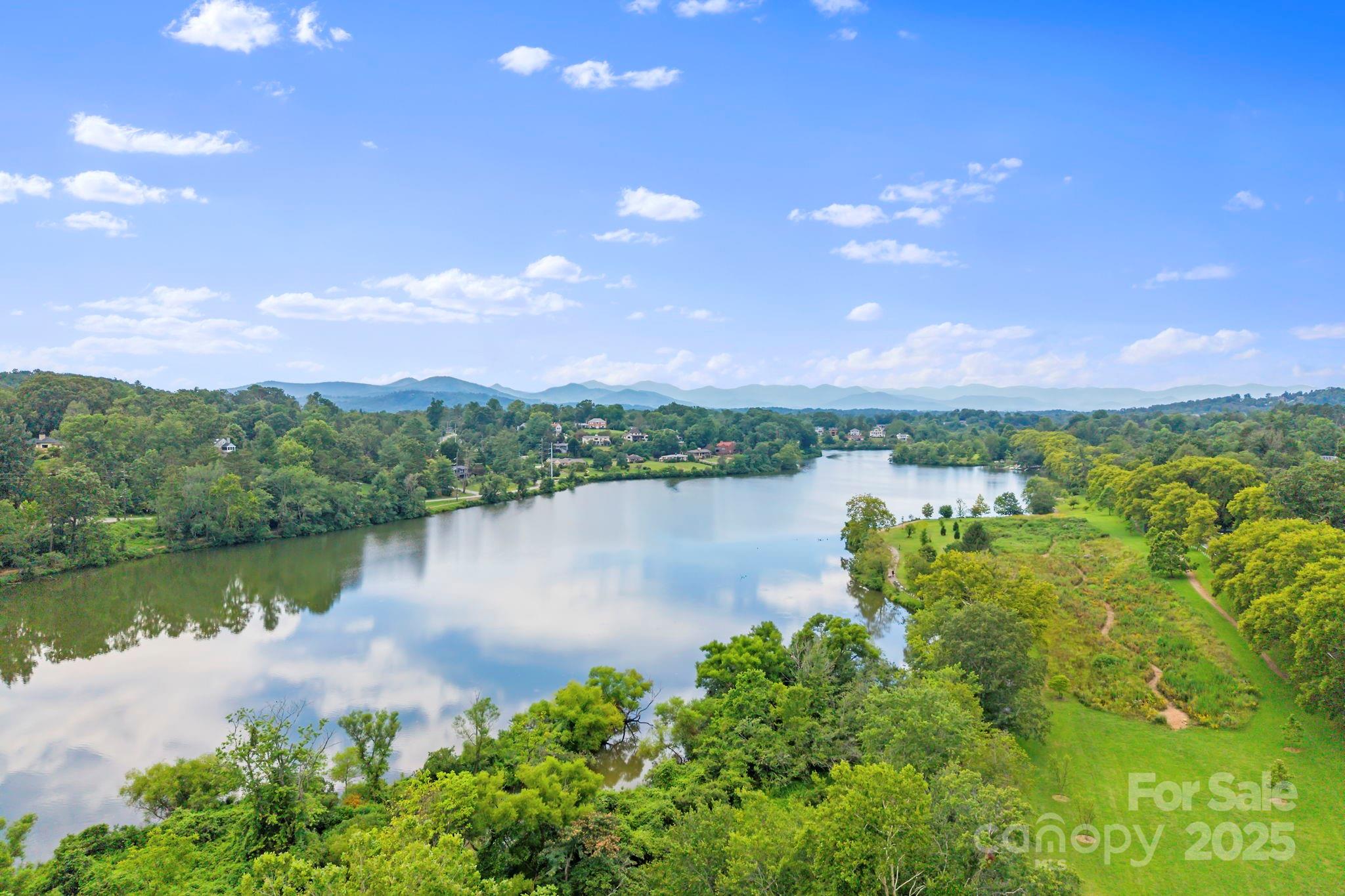 39 Spooks Branch Extension Asheville NC 28804