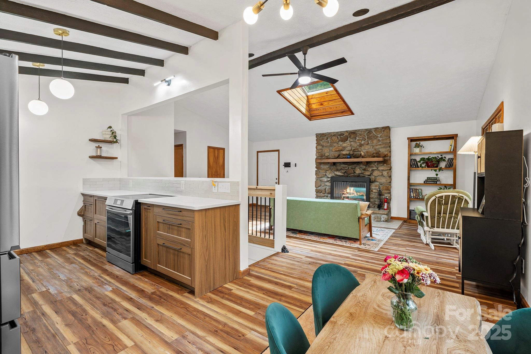 39 Spooks Branch Extension Asheville NC 28804