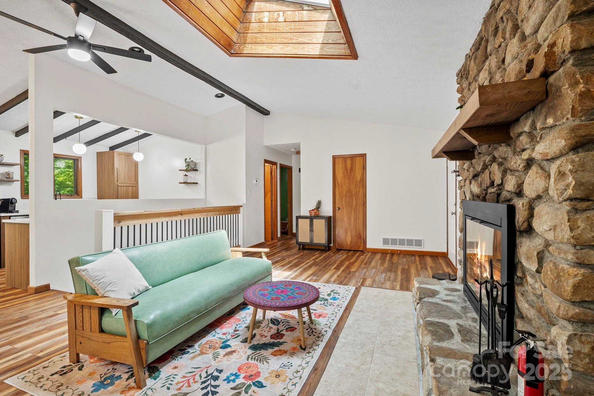 39 Spooks Branch Extension Asheville NC 28804