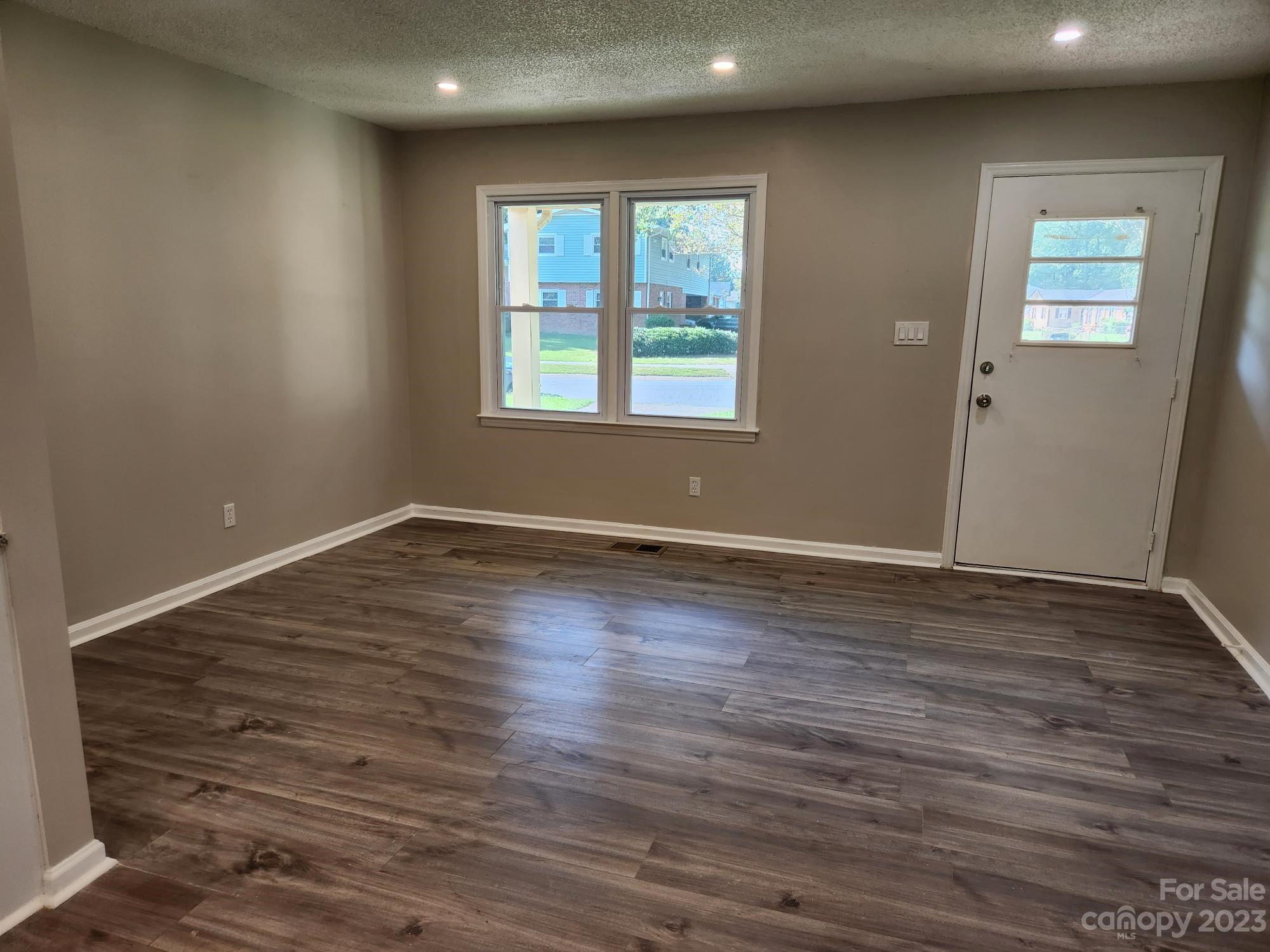 1801 Pondella Drive Charlotte NC 28213