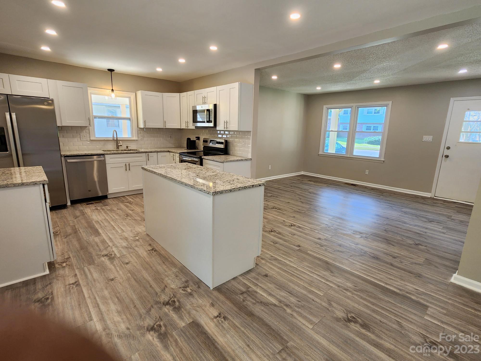 1801 Pondella Drive Charlotte NC 28213