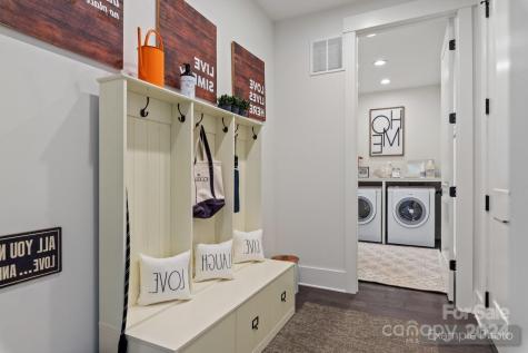 2008 Stratford Avenue Charlotte NC 28205