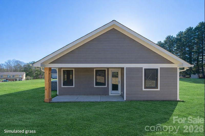 647 E Sharpe Street Statesville NC 28677