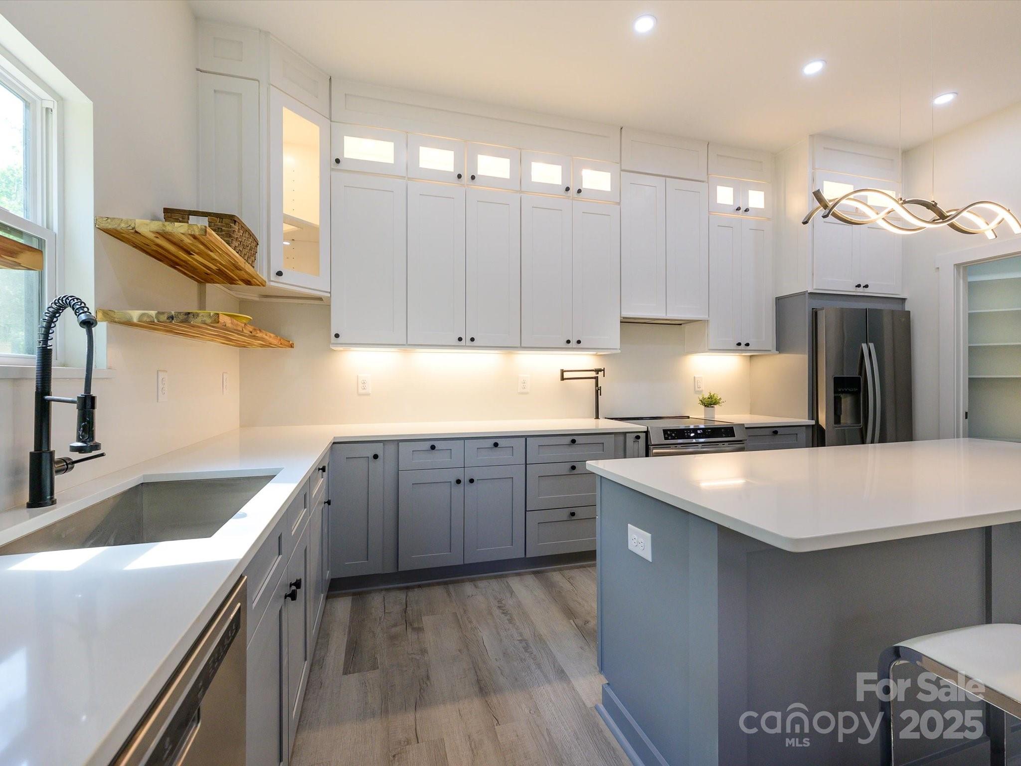 2004 Plain Field Drive Bessemer City NC 28016