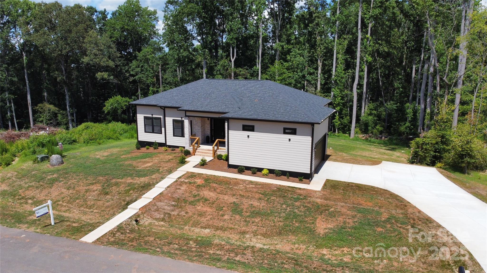 2004 Plain Field Drive Bessemer City NC 28016