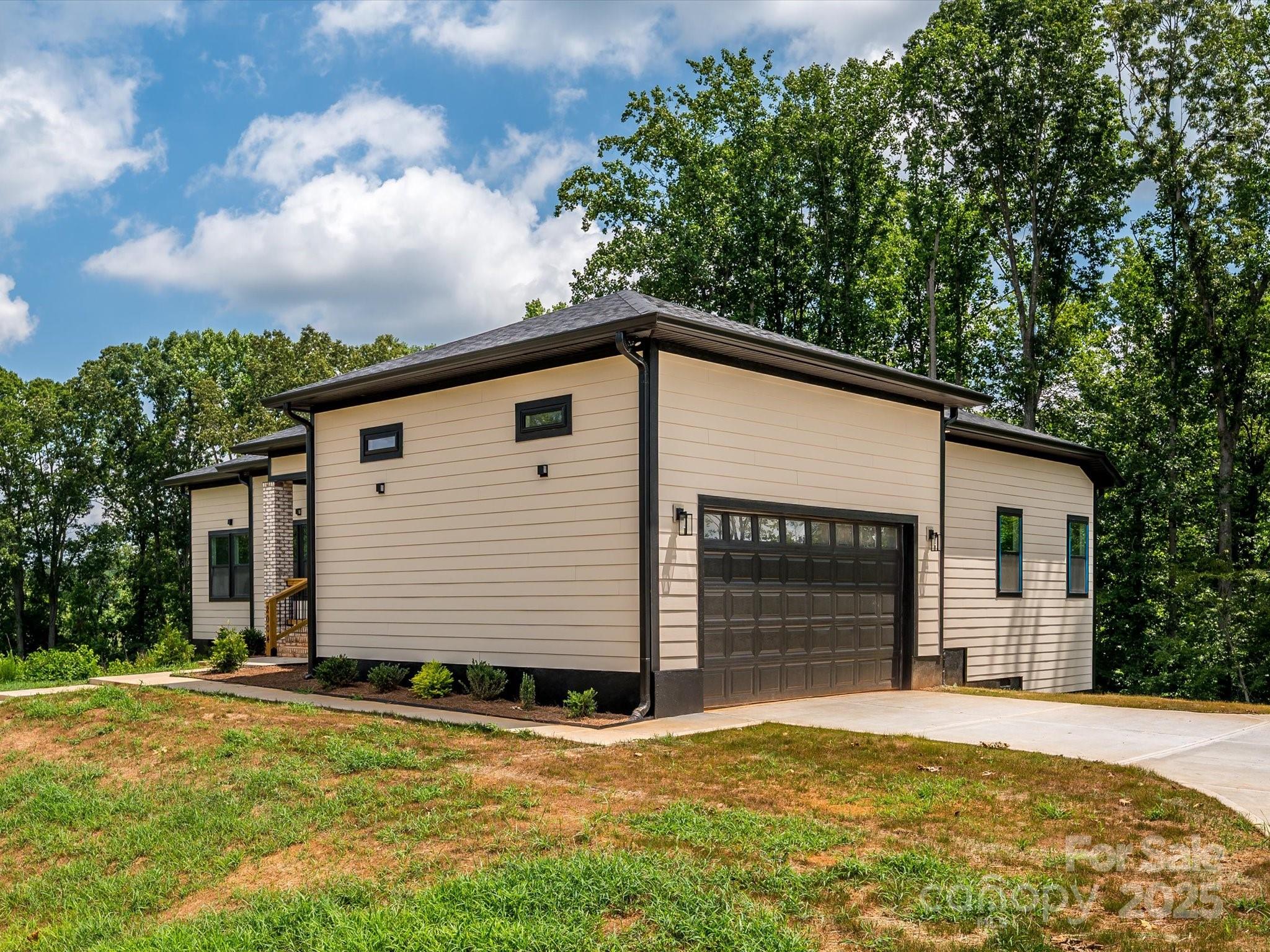 2004 Plain Field Drive Bessemer City NC 28016