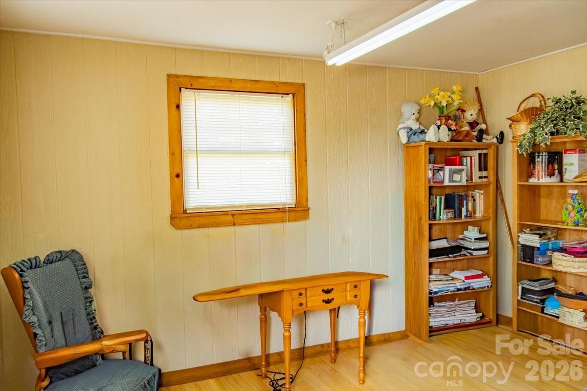 3556 White Plains Road Roaring River NC 28669