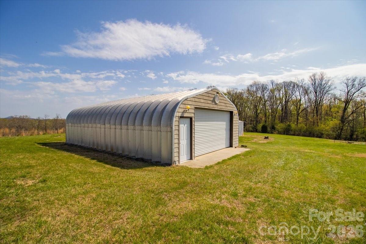 3556 White Plains Road Roaring River NC 28669